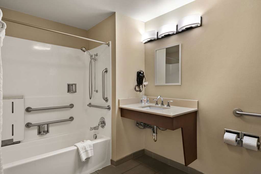 Comfort Suites Hummelstown Hershey - photo 12