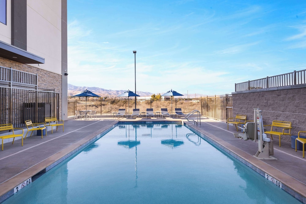 Hampton Inn & Suites by Hilton Cottonwood - photo 21