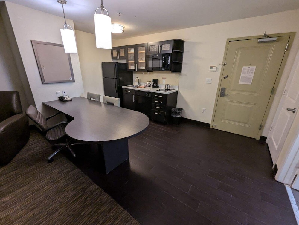 Candlewood Suites San Antonio Airport by IHG - photo 9