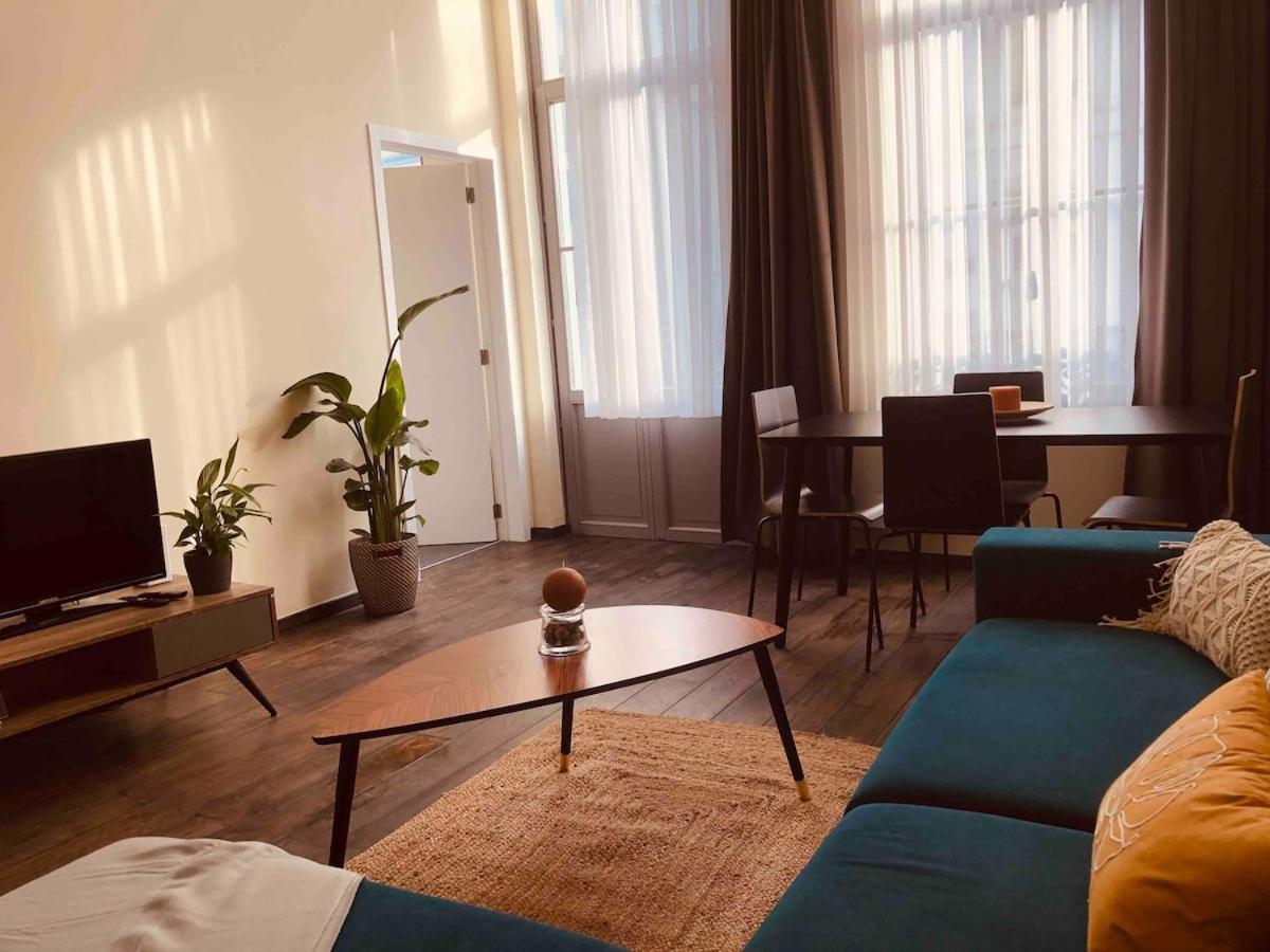 Front Row - carbon neutral hotel in Unknown City