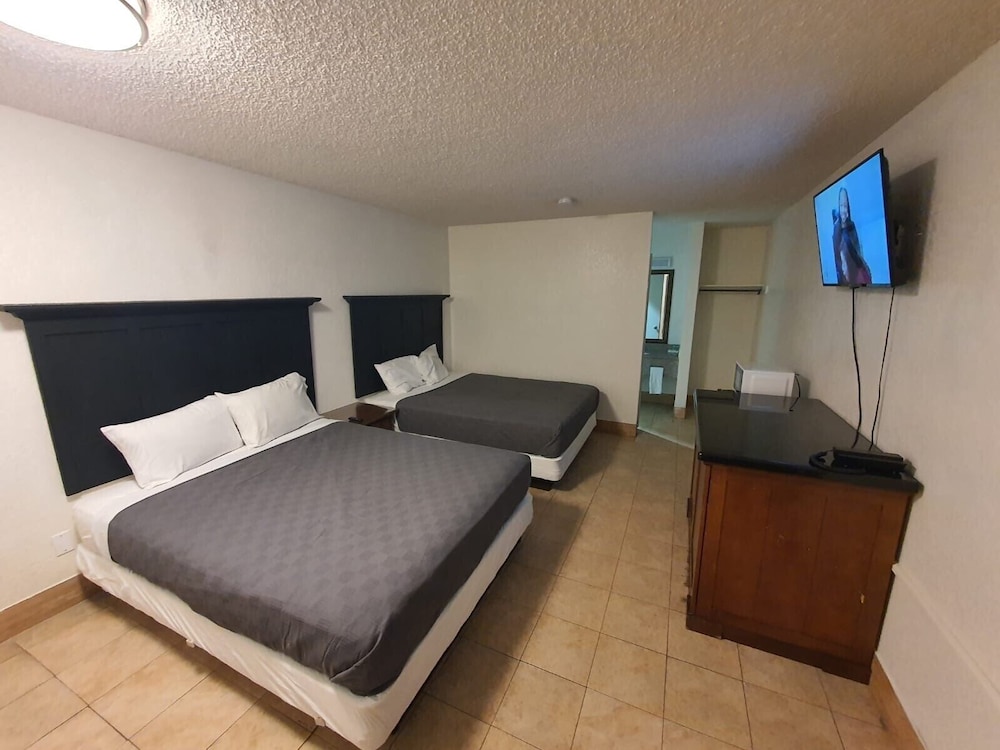 A Victory Inn & Suites Phoenix North - photo 14