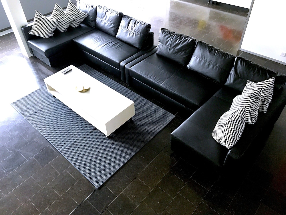 SEELOFT Basic Apartments by the Lake — 4-Star Luxury Hotel in Zurich, Switzerland