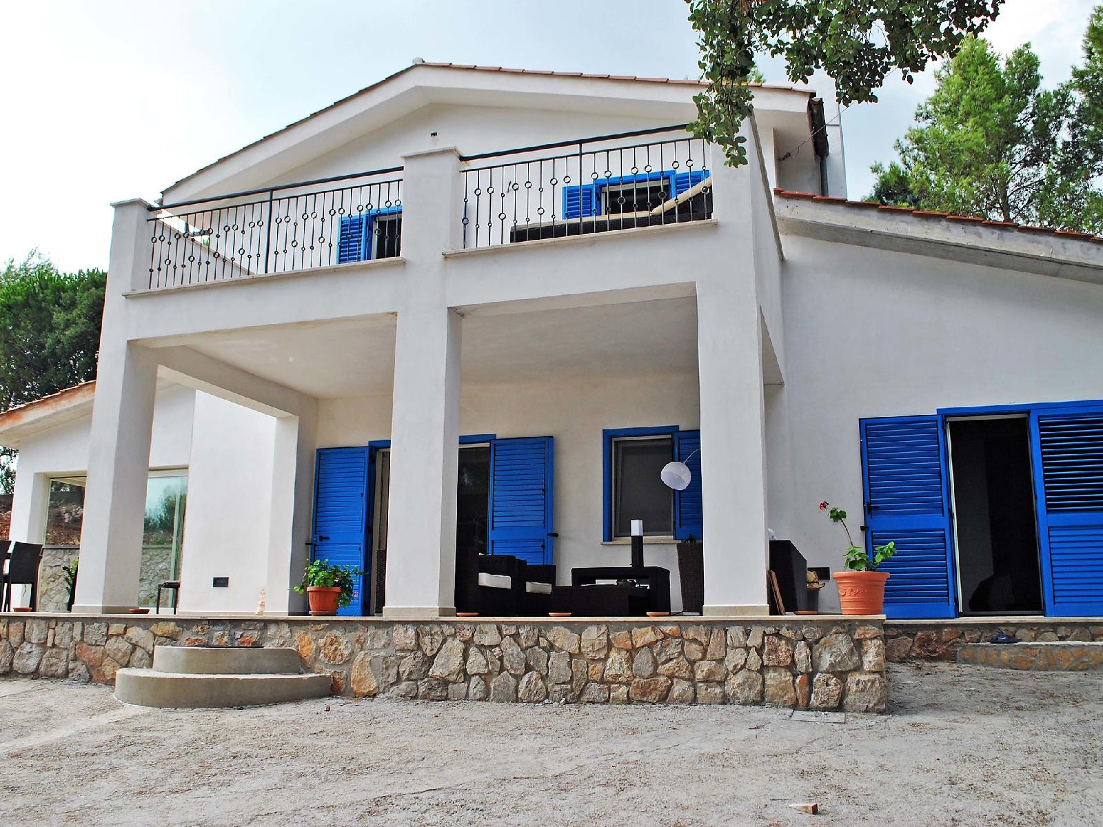 Le Cigale - carbon neutral hotel in Itri