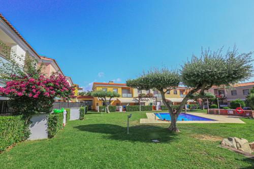 Litoral Costa Dorada Tarongers 31 Only Families in Cambrils, Spain