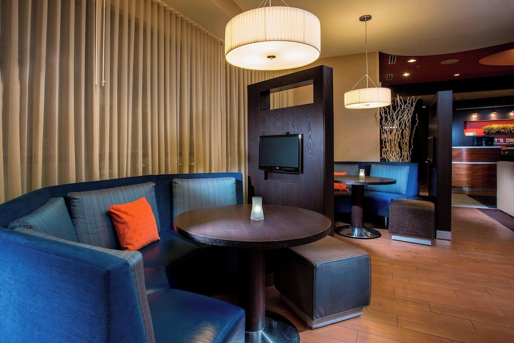 Courtyard by Marriott Peoria - photo 17