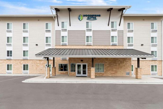 Woodspring Suites Denver Commerce City — Commerce
