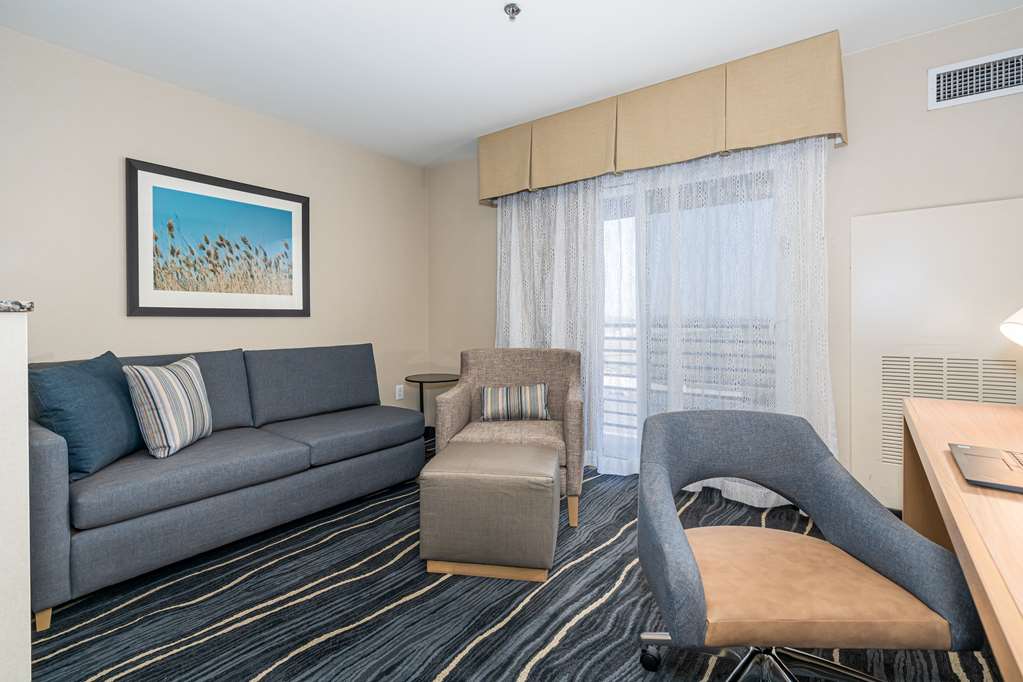 Best Western Plus Marina Gateway Hotel - photo 33