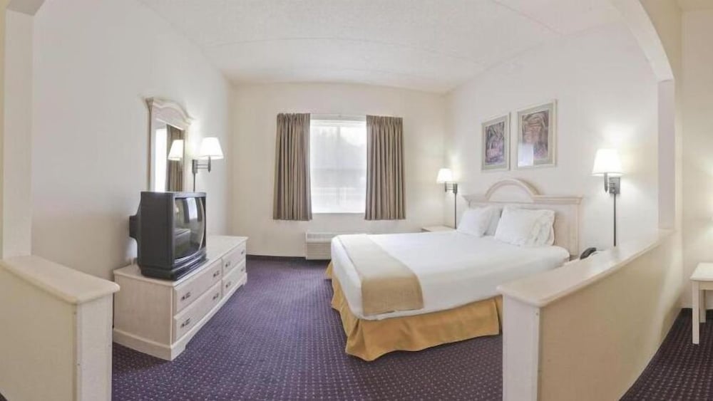 Holiday Inn Express Suites Plant City by IHG - photo 10