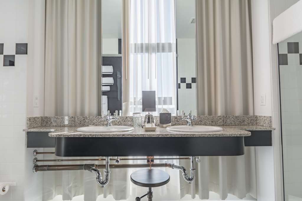 Proximity Hotel - photo 28