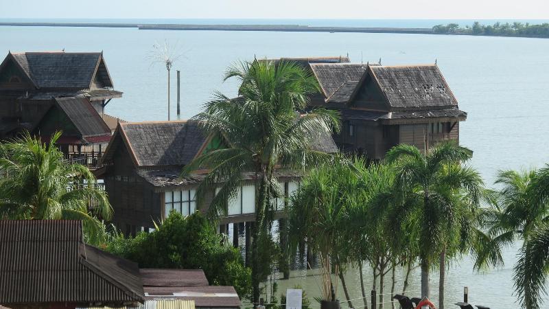 De Water Chalet Langkawi Lagoon — 4-Star Luxury Hotel in Kuah, Malaysia