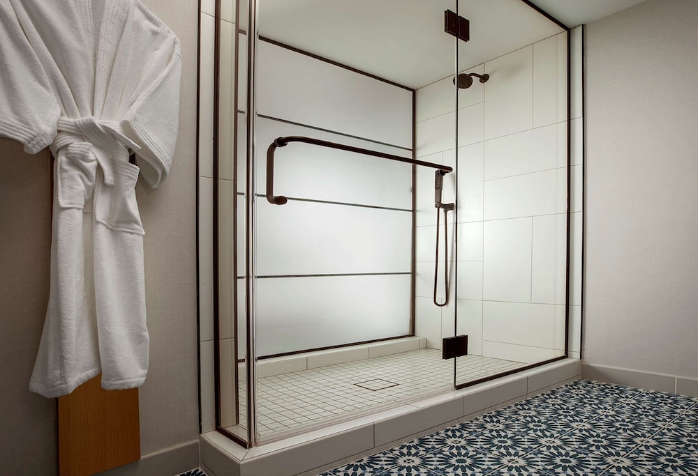 The Monsaraz San Diego Tapestry Collection by Hilton - photo 19