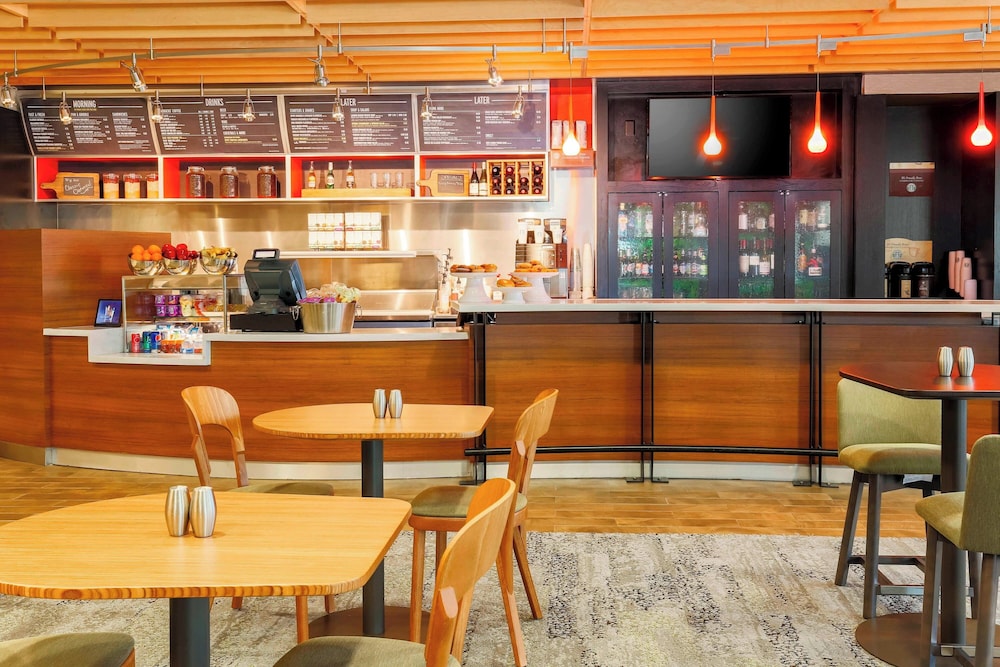 Courtyard by Marriott Dallas Arlington South - photo 33