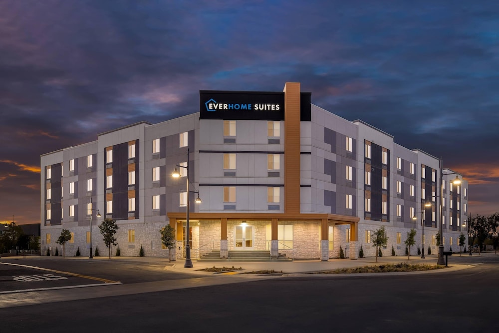 Everhome Suites Temecula - photo 52