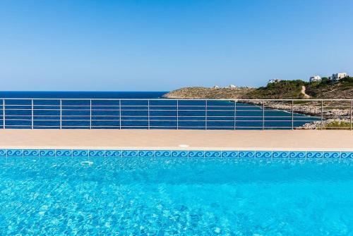 Seascape — 4-Star Luxury Hotel in None, Greece
