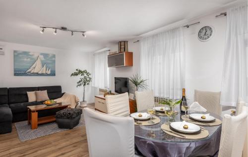 Cozy Home In Selce With Wifi — 4-Star Luxury Hotel in Selce, Croatia