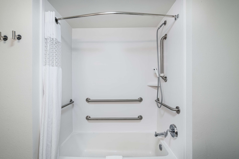 Hampton Inn Suites Opelika I85 Auburn Area - photo 20