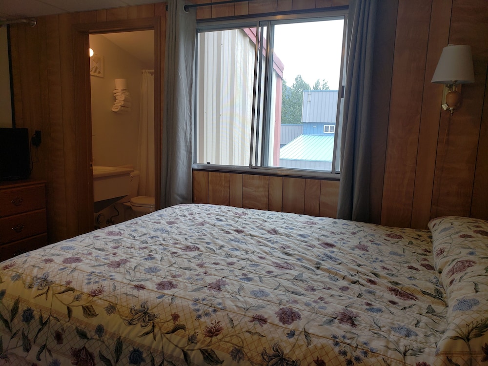 Keystone Hotel - photo 9