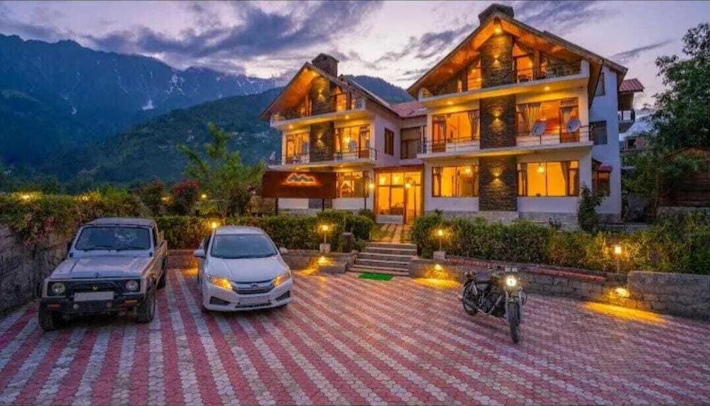 Pravara Cottages - carbon neutral hotel in Manali