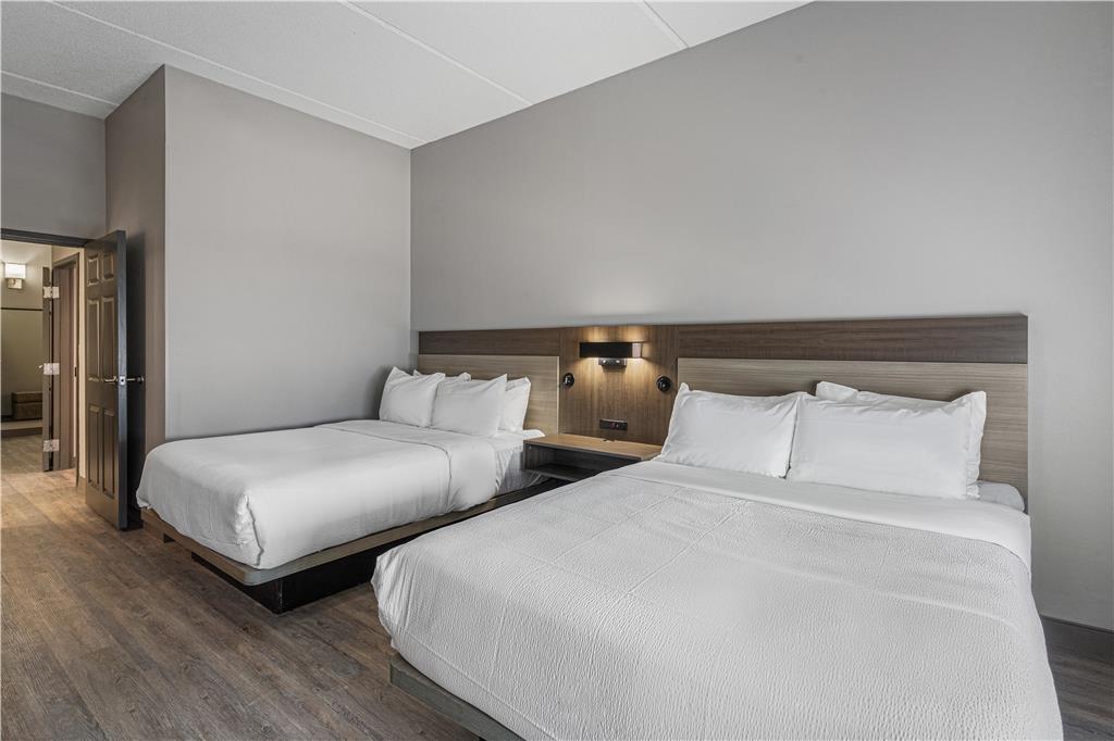 Best Western Plus Savannah Gateway - photo 21