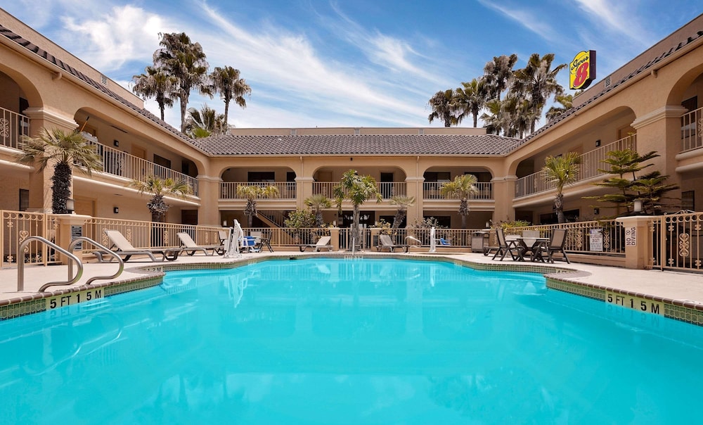 Super 8 by Wyndham Corpus Christi Northwest - photo 20