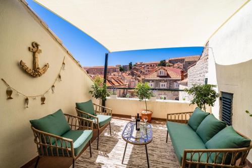Luxury apartment Petra with terrace and city view — 4-Star Luxury Hotel in Dubrovnik, Croatia