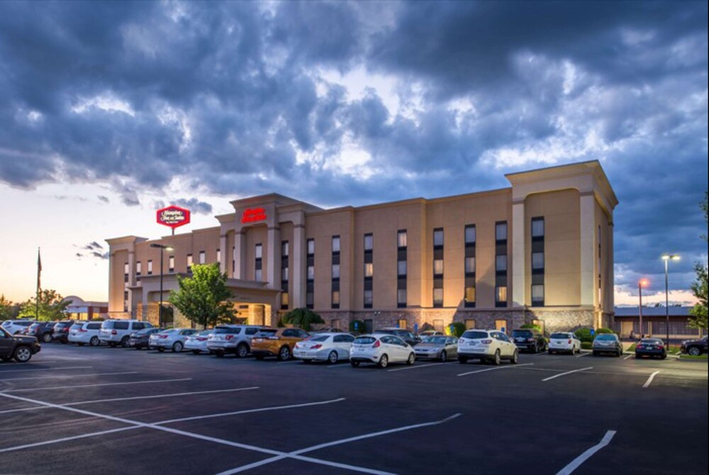 Hampton Inn & Suites Richmond IN in Richmond, United States