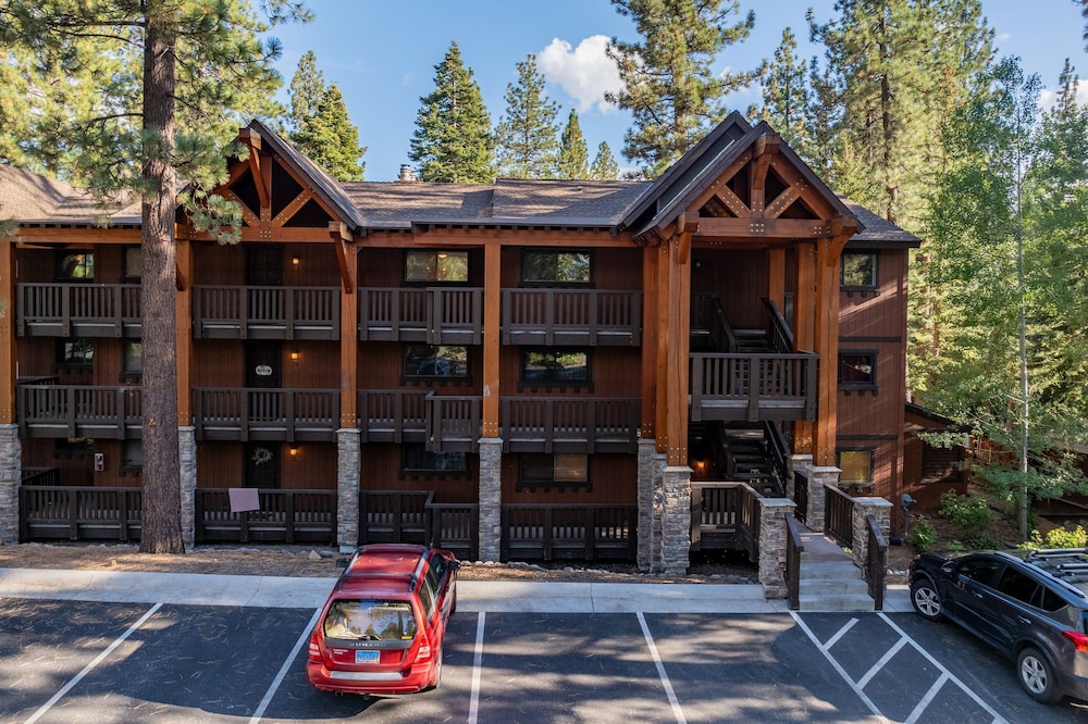 Incline Paradise by Avantstay Walk to Town Lake 5mins to Ski Resort - photo 42
