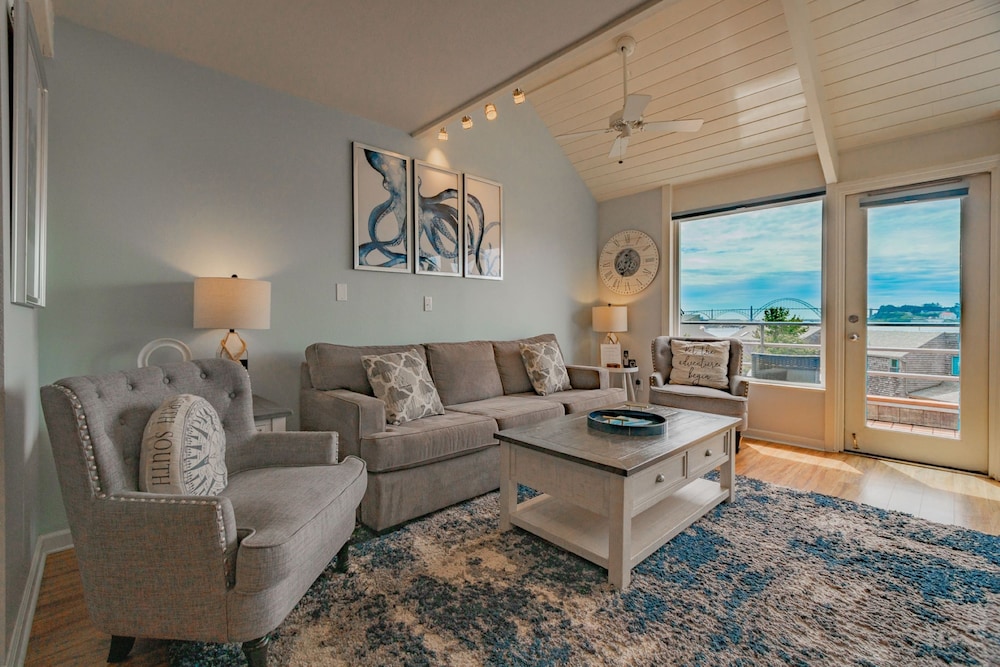 Embarcadero Resort Hotel & Marina - photo 39