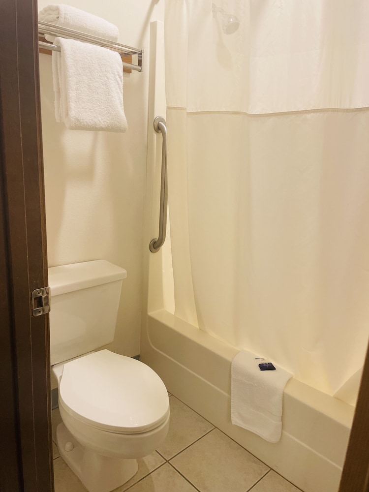 America's Best Value Inn Sandpoint - photo 28