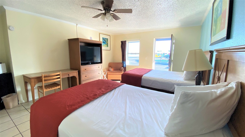 OYO Hotel Rockport Bay View - photo 10