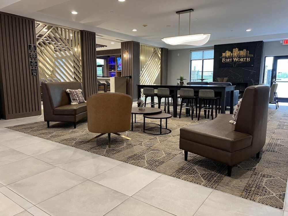 DoubleTree by Hilton Fort Worth Fossil Creek - photo 7