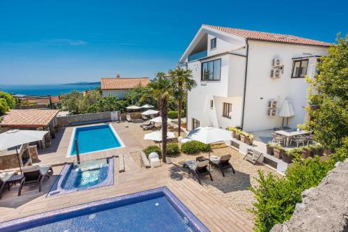 Villa Palma Krk Penthouse apartment with sea view and private jacuzzi — 4-Star Luxury Hotel in Krk, Croatia
