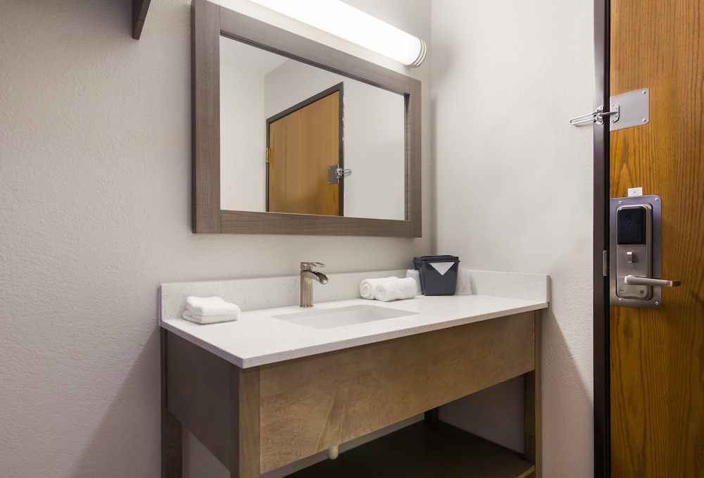 Red Roof Inn Lawrenceburg - photo 22
