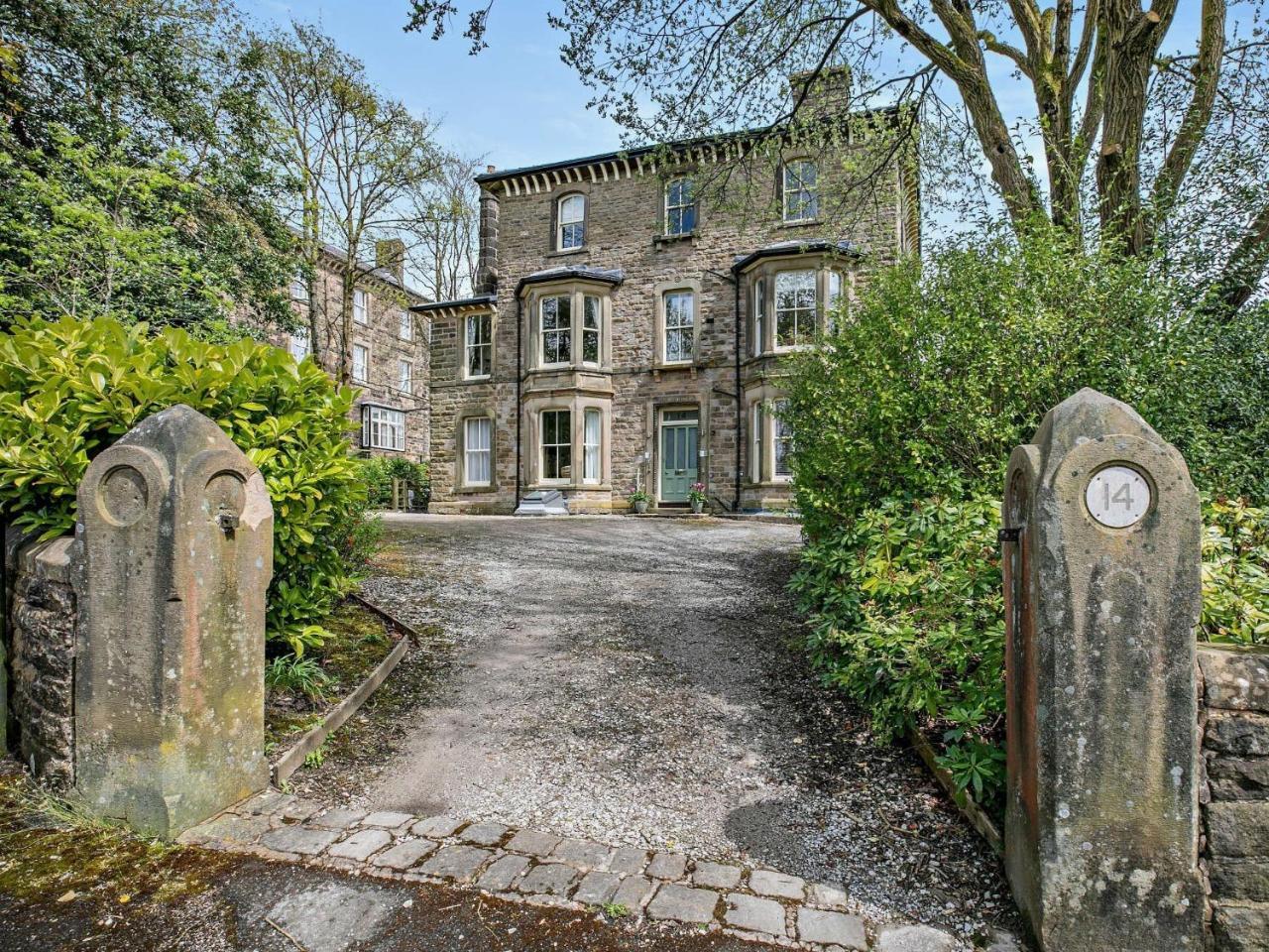 2 Bed in Buxton oc 91990 in Buxton, United Kingdom