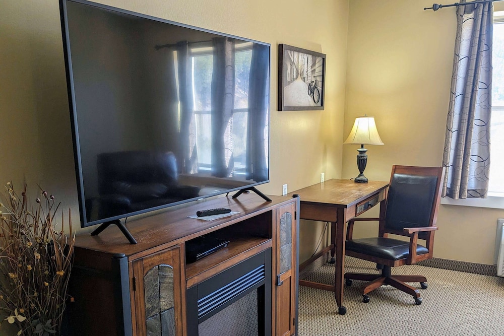 Travelodge Inn & Suites by Wyndham Deadwood - photo 26