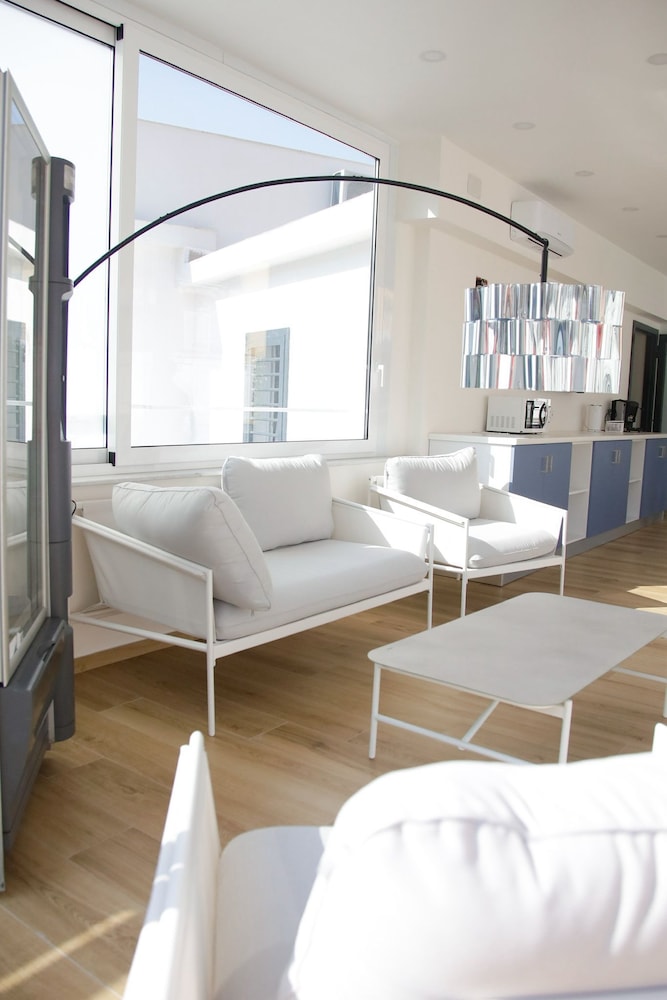 Dimora Luminè - last minute hotel in Naples