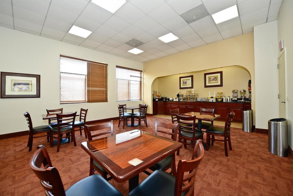 Best Western of Long Beach - photo 25