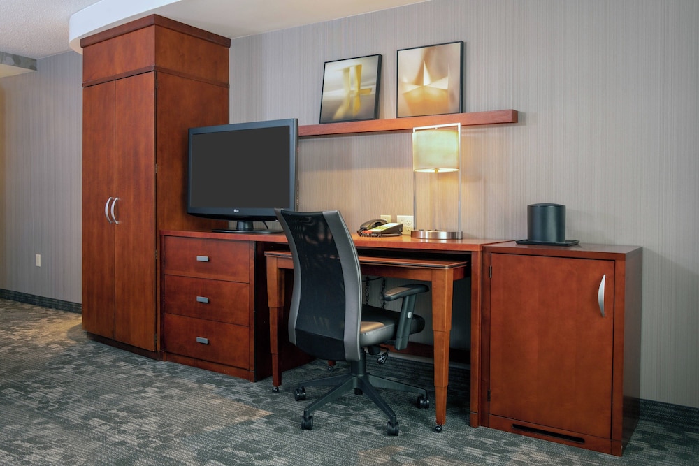 Courtyard by Marriott Newark University of Delaware - photo 11
