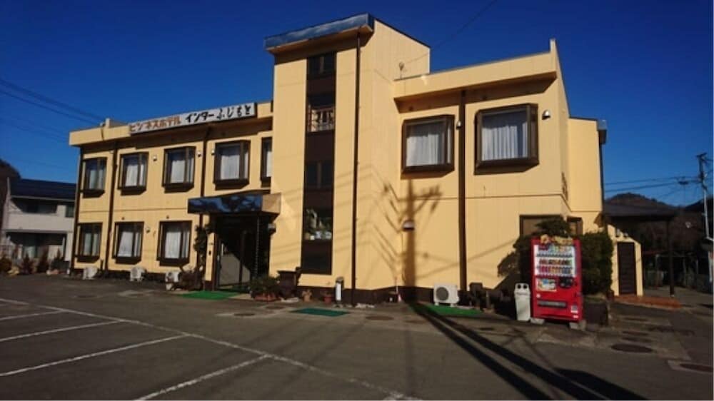 Business Hotel InterFujimoto — hotel in Tsuru