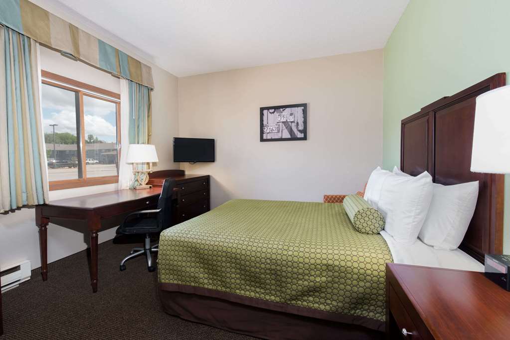 Baymont by Wyndham Pierre - photo 8