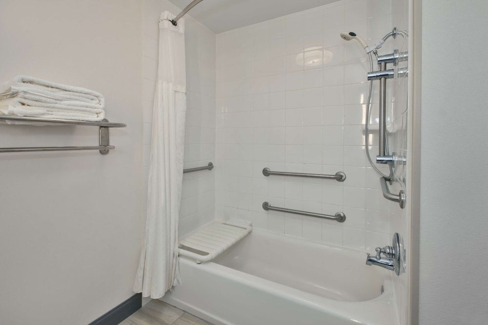 Hilton Garden Inn Dayton Beavercreek - photo 25