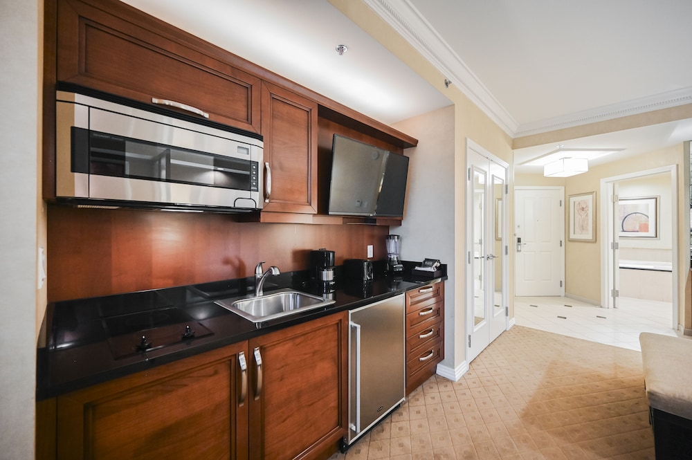 StripViewSuites at Signature - photo 126