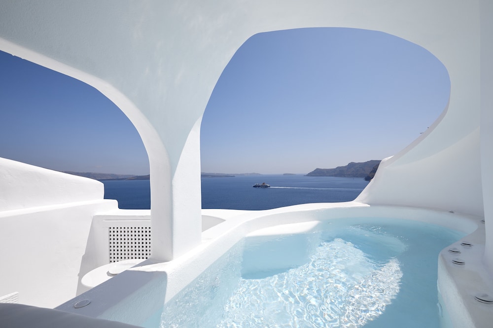 Oia White Cave Oia Cliff — hotel in Veroia