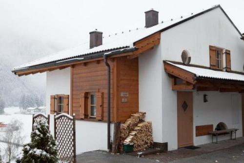 Schöneben Chalet Vienna — 4-Star Luxury Hotel in Wald Im Pinzgau, Austria