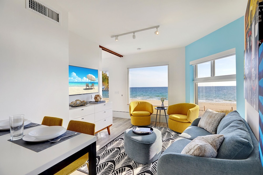 Ocean Treasure Beachside Suites - photo 18