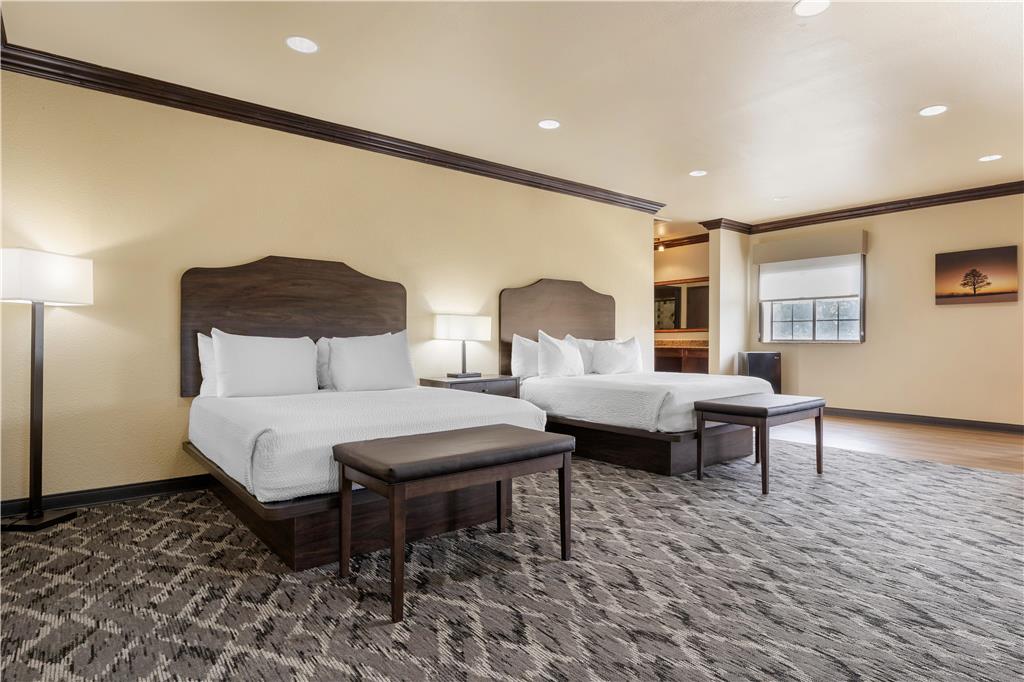 Best Western Plus Cimarron Hotel & Suites - photo 43