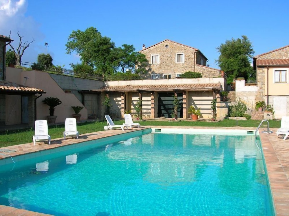 Le Murelle Country Resort in Manciano, Italy