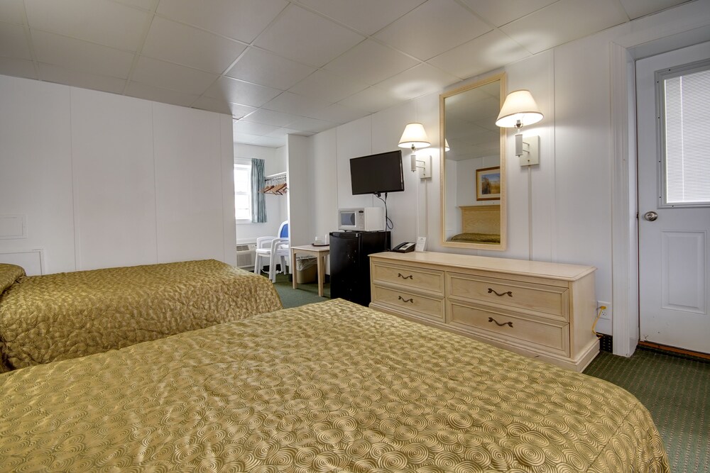 Empress Motel - photo 10