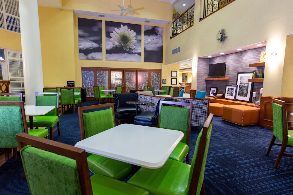 Hampton Inn & Suites Jacksonville Deerwood Park - photo 5