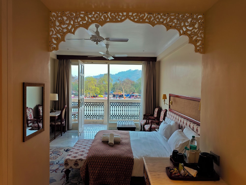 Gauri Ganga at Har Ki Pauri — 4-Star Luxury Hotel in Haridwar, India